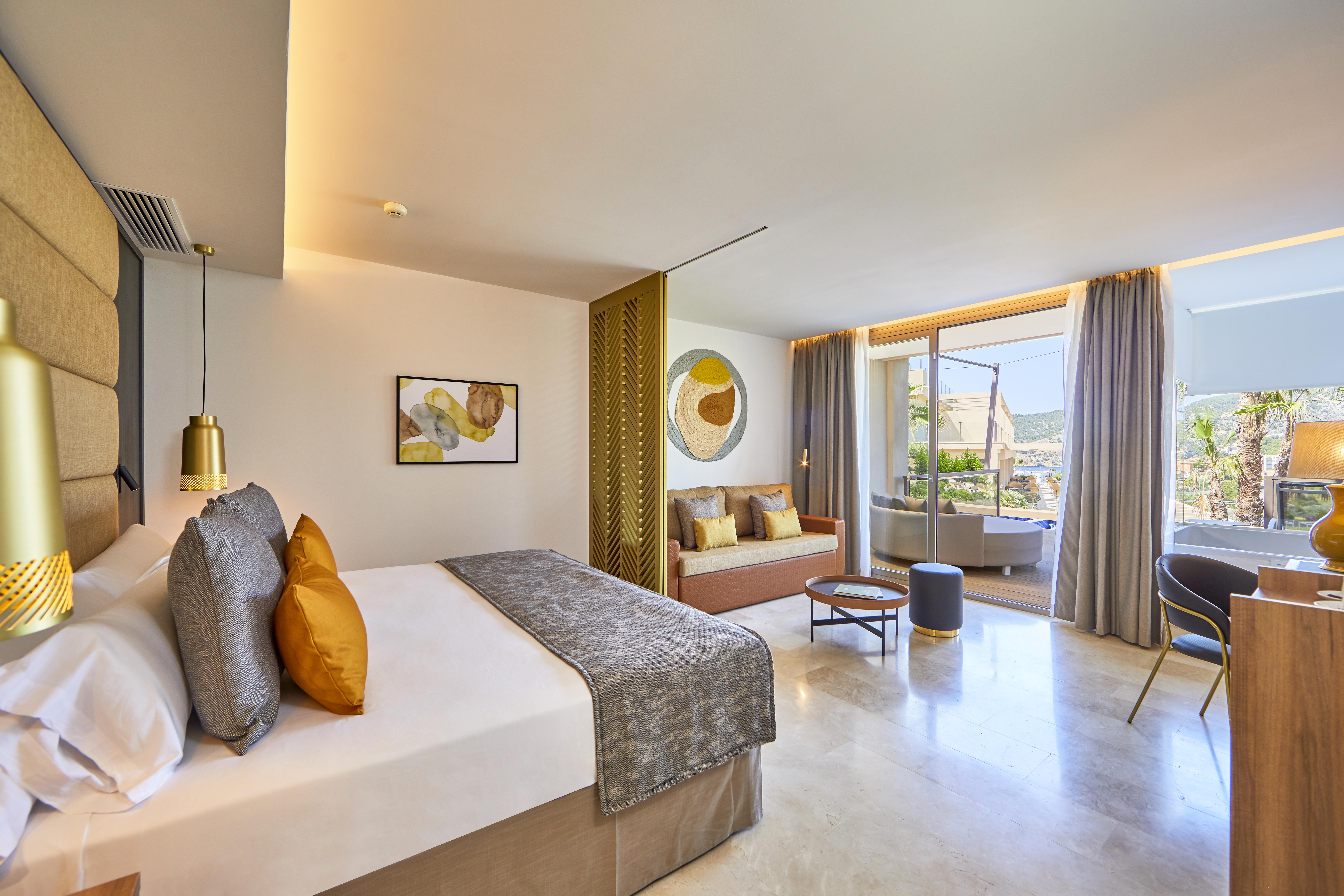 Zafiro Palace Andratx Aparthotel 5*